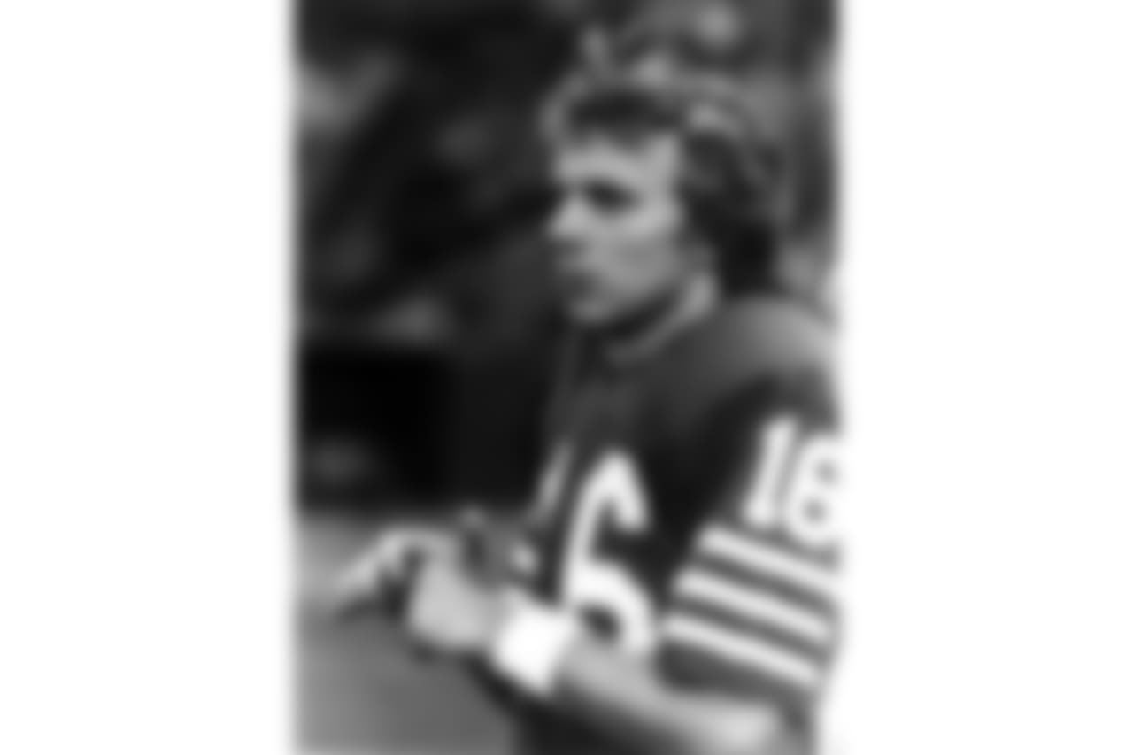 QB Joe Montana