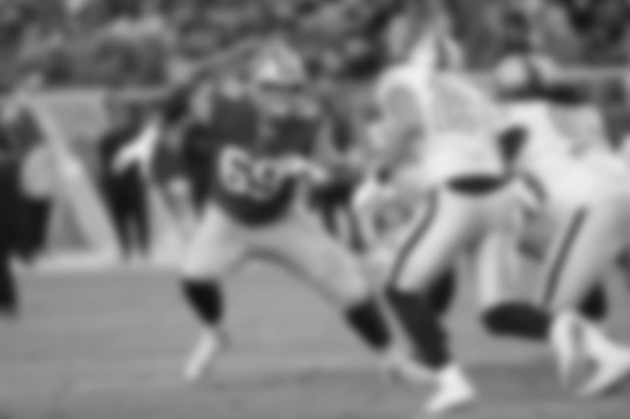 T Mike McGlinchey