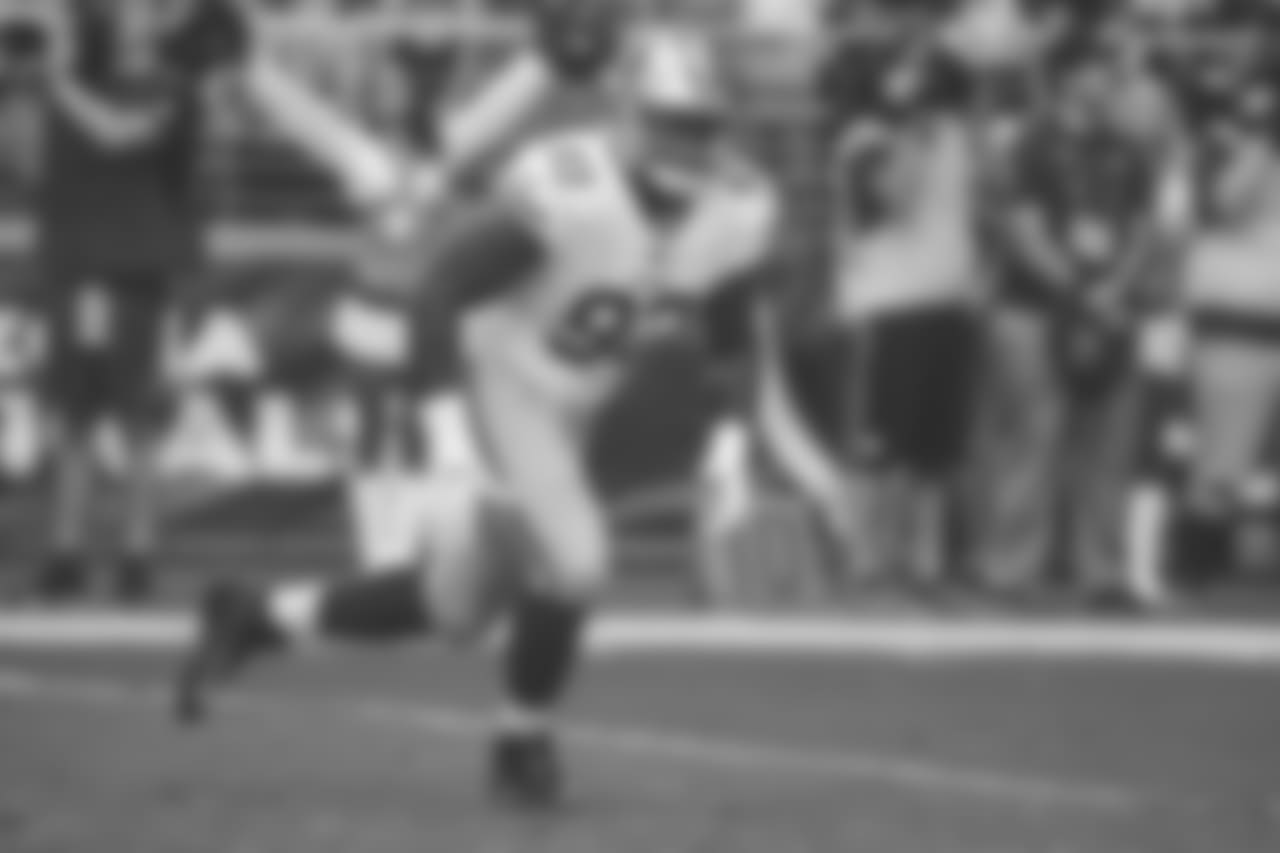 DL D.J. Jones