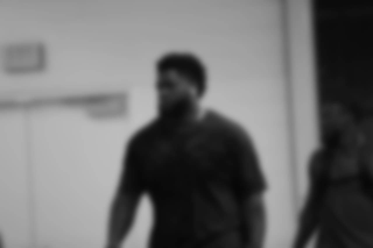 DL D.J. Jones
