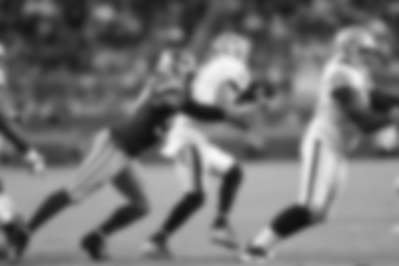 LB Dekoda Watson
