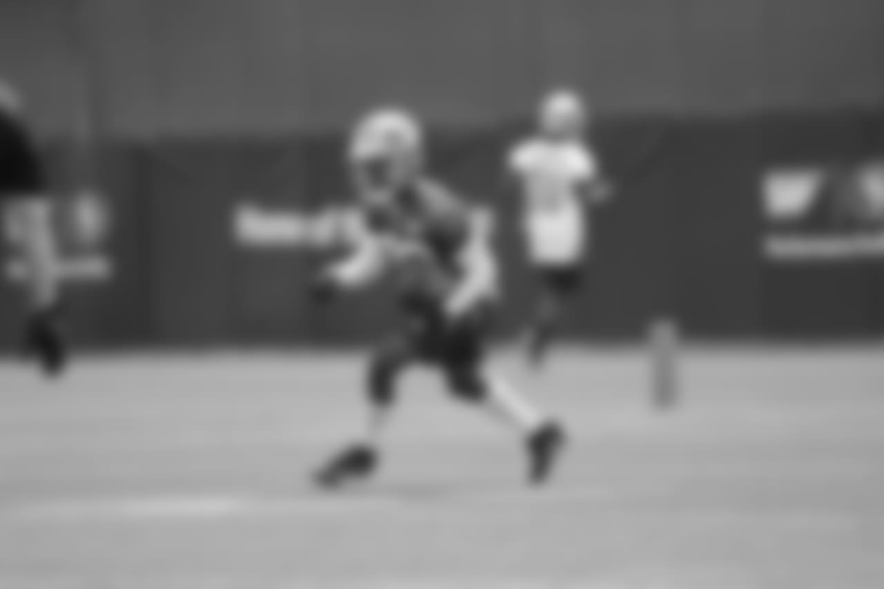WR Richie James