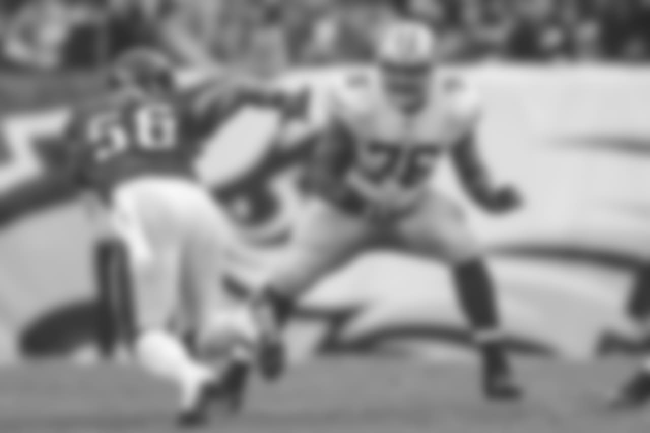 OL Garry Gilliam
