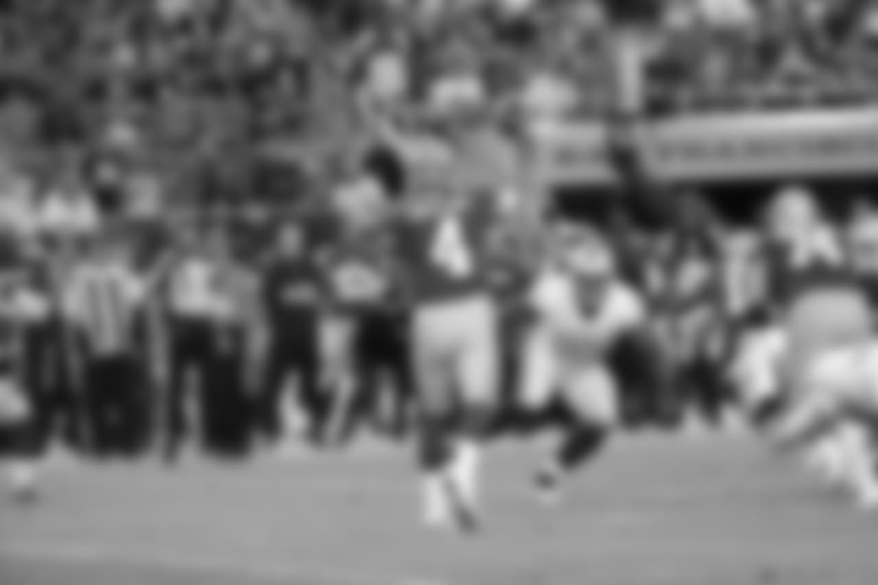 QB Nick Mullens