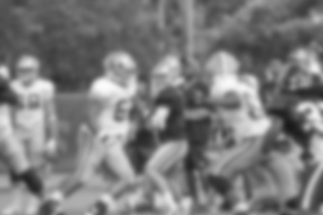 QB Nick Mullens