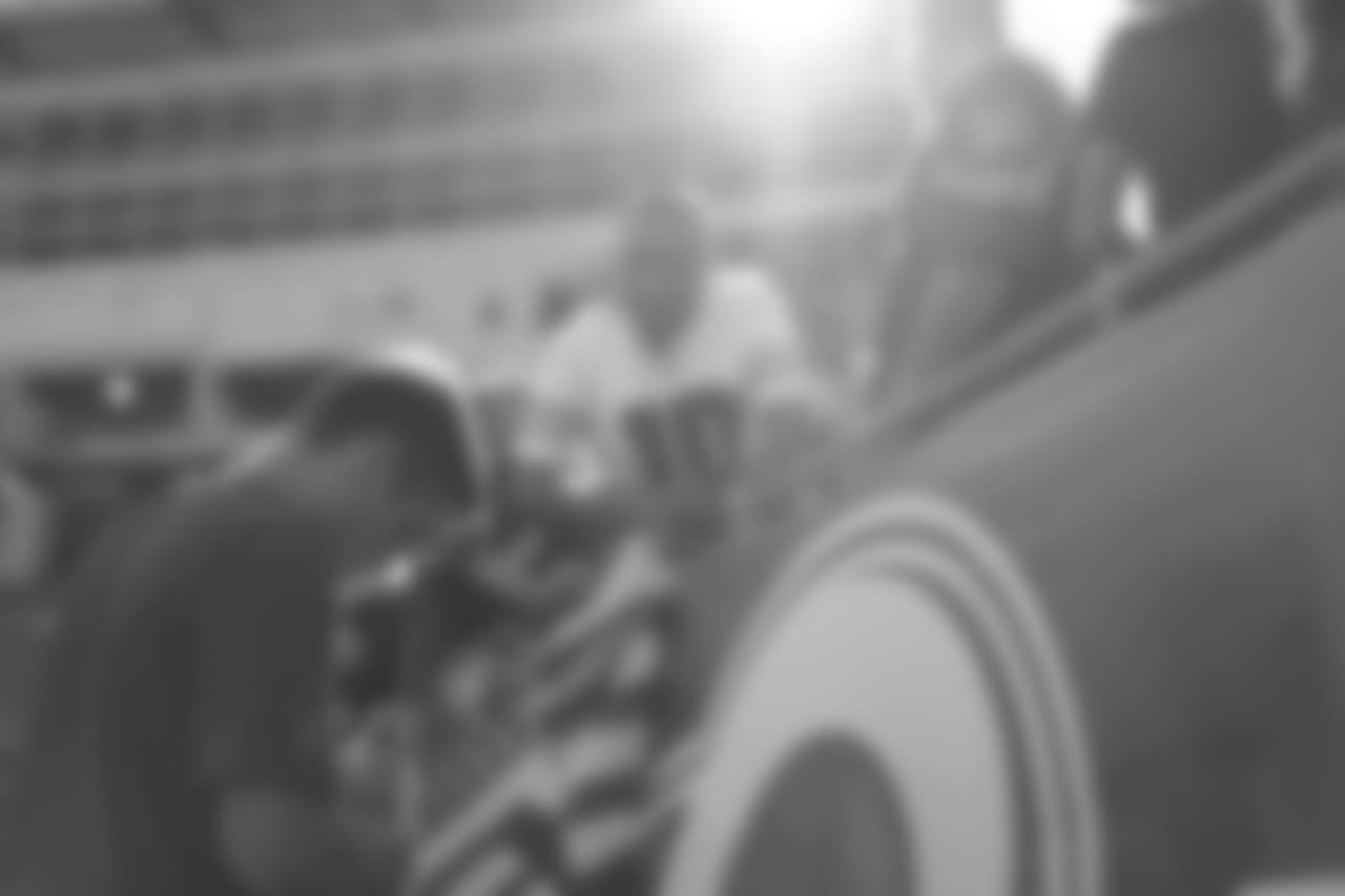 QB Nick Mullens