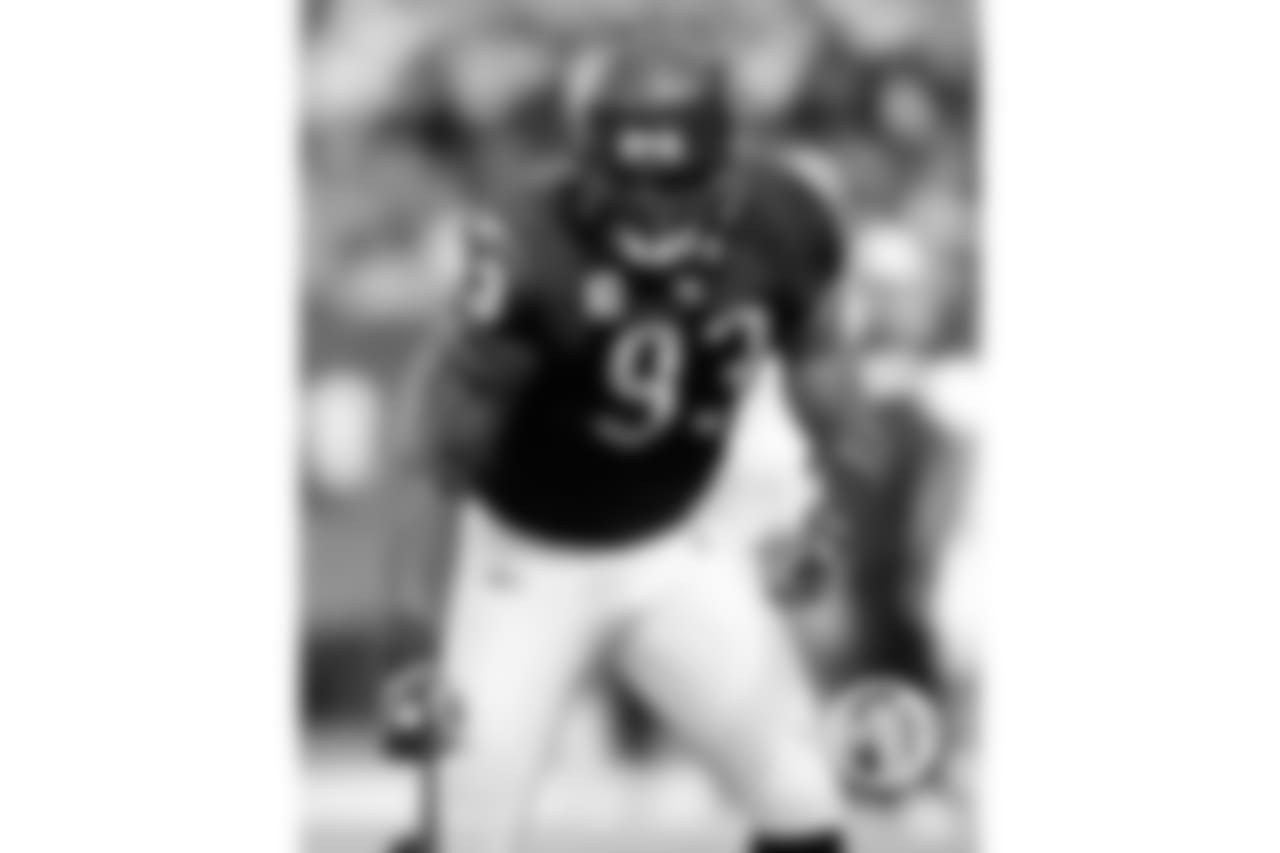 One of the NFL's top pass rushers when healthy, Ogunleye had five or more sacks in each of his six seasons with the Bears.