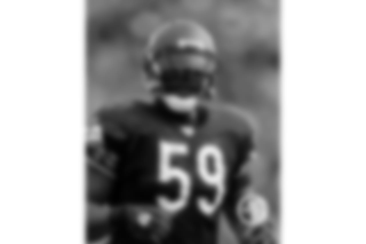 9. Rosevelt Colvin: Colvin spent his first four seasons with the Bears, recording 26 sacks and 10 forced fumbles. He compiled 10.5 sacks in both 2001 and 2002.