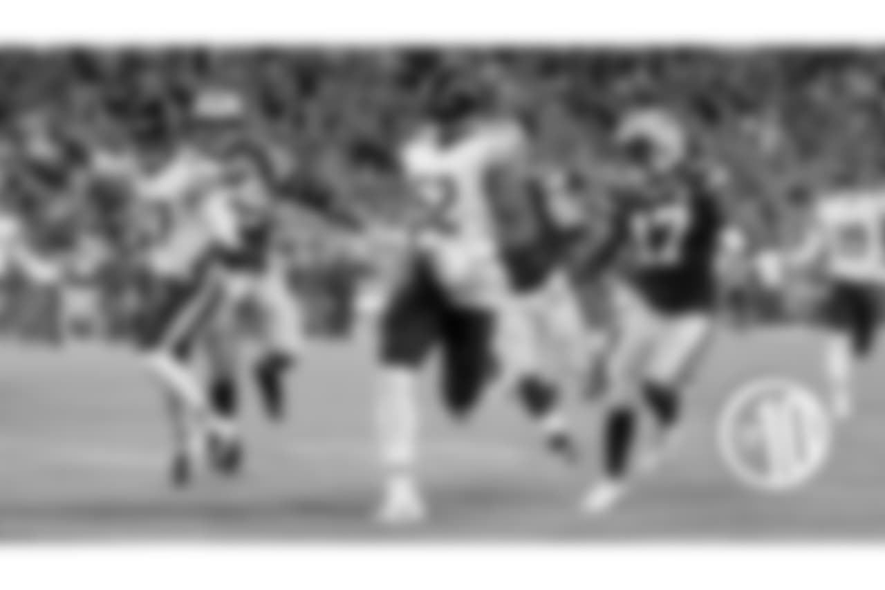 (4) Khalil Mack vs. Packers
In his first game with the Bears, Mack intercepted a DeShone Kizer pass and returned it 27 yards for a touchdown in the season opener in Green Bay.