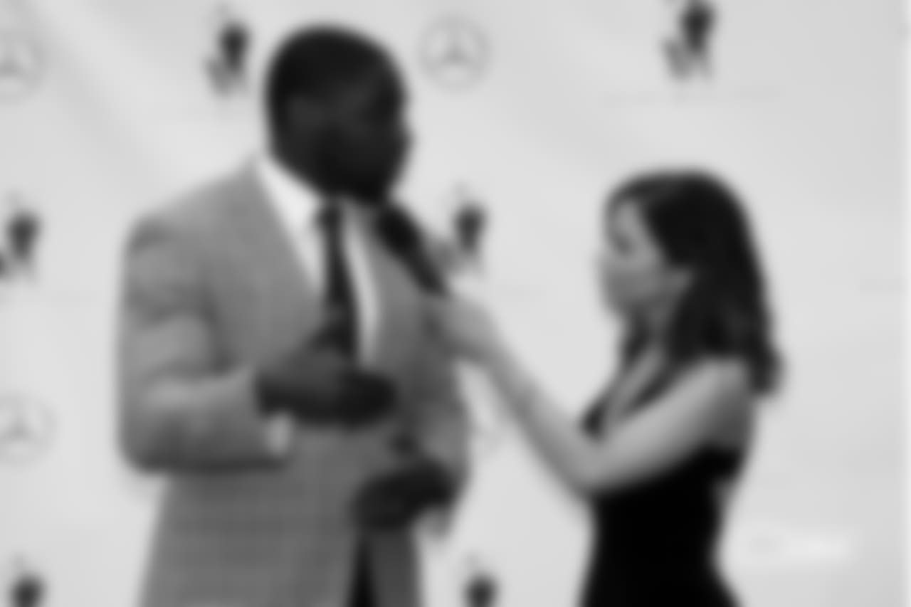 OLB Sam Acho