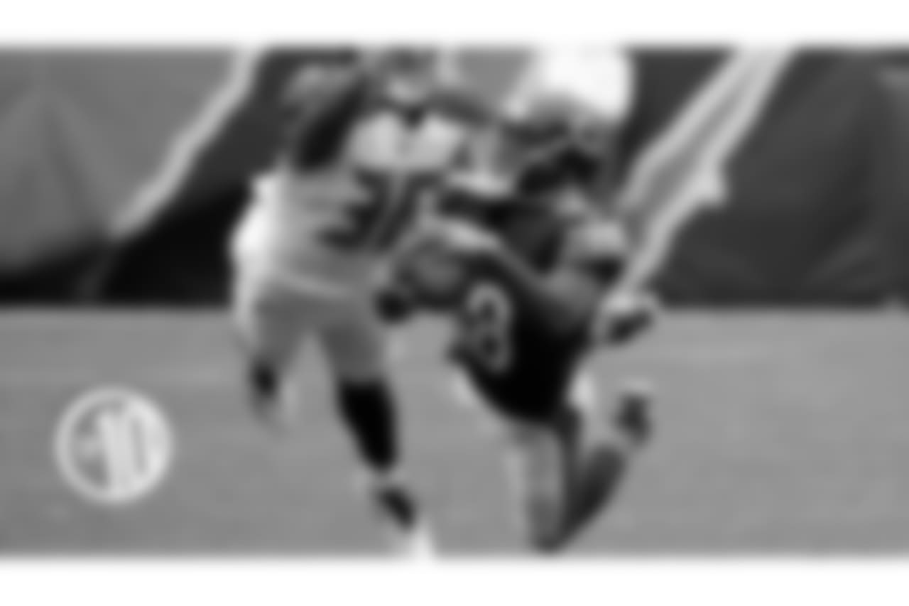 10. Bears sign receiver Taylor Gabriel:
Gabriel has excelled in his first season with the Bears, compiling 63 receptions for 627 yards two touchdowns.