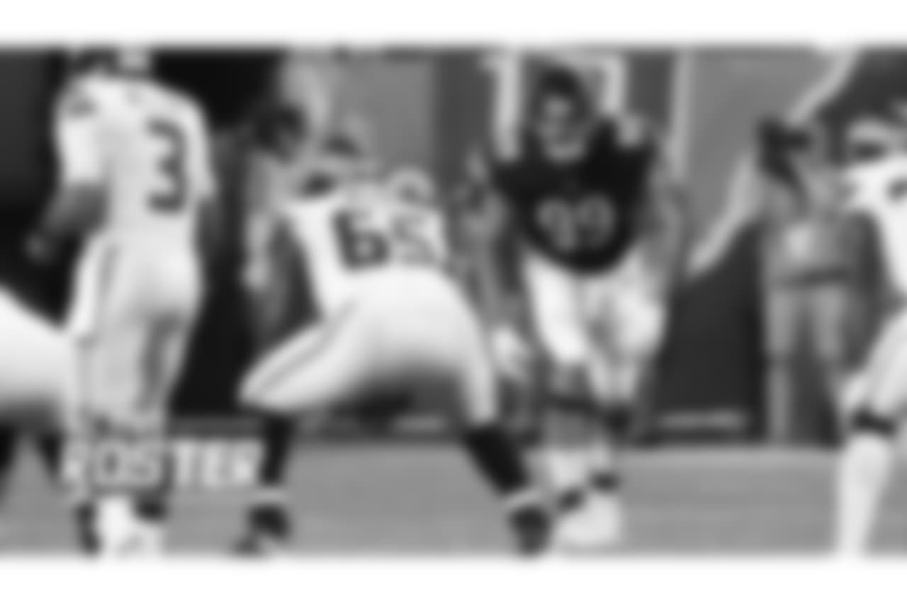 OLB Aaron Lynch