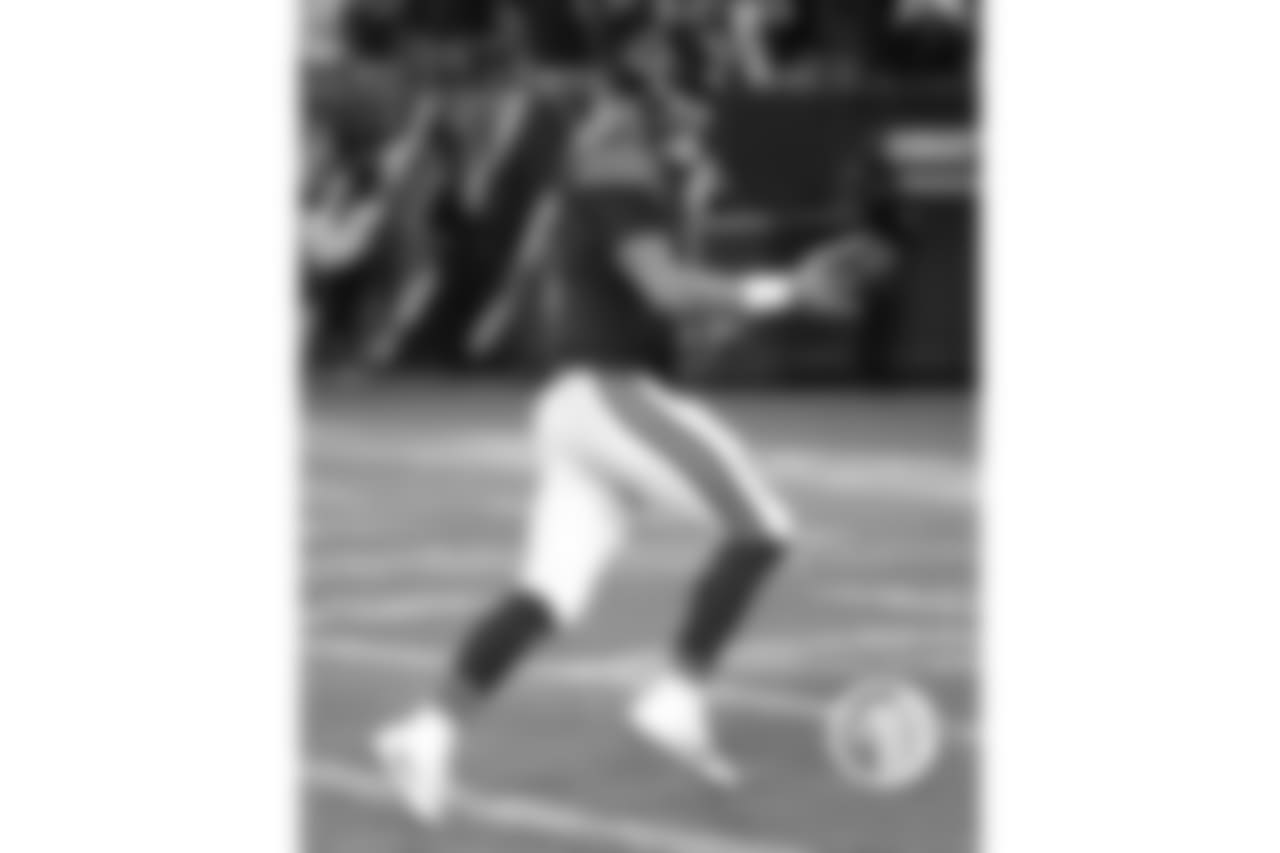 6. Chicago Bears quarterback Mitchell Trubisky catches an option pitch from tight end Zach Miller and runs in a two-point conversion.