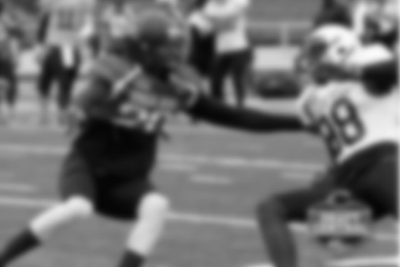 Northern Iowa DB Deiondre' Hall (4th round, 127th overall)