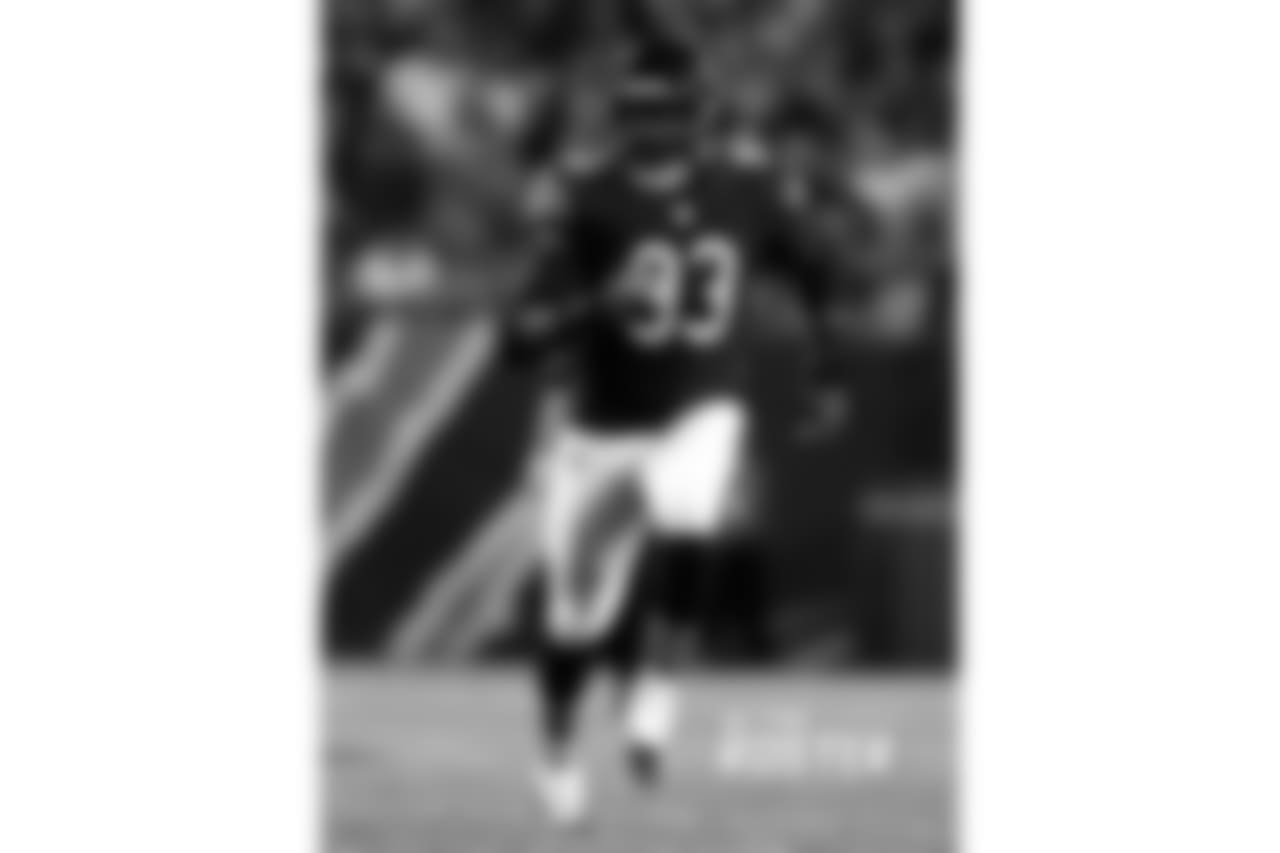 OLB Sam Acho