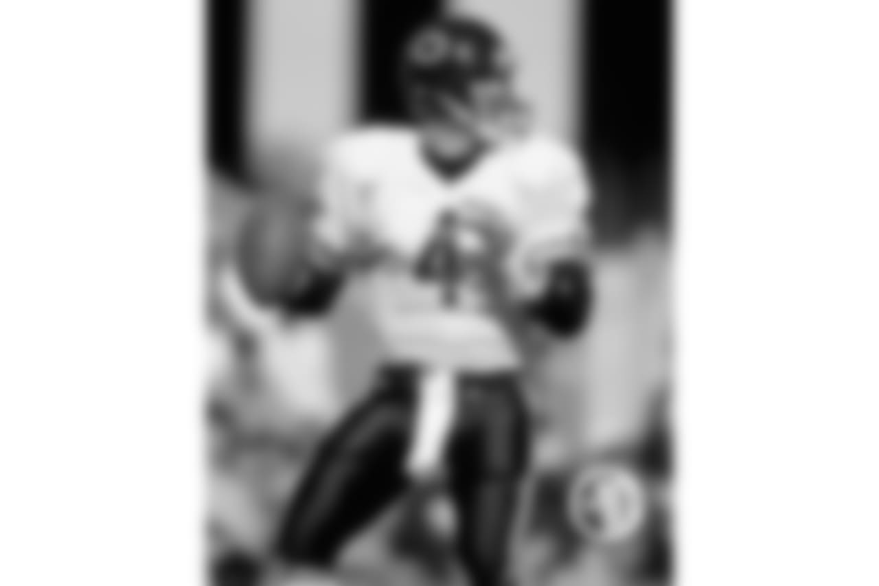 5. QB Jim Harbaugh / Michigan 1982-1986, Bears 1987-1993. Harbaugh was the Big Ten Player of the Year as a senior, before being taken by the Bears in the first round of the 1987 draft. With Chicago, Harbaugh started 65 games over seven seasons, throwing for 50 touchdowns. After playing, Harbaugh has gone into coaching, leading the 49ers to Super Bowl XLVII before returning to his alma mater.