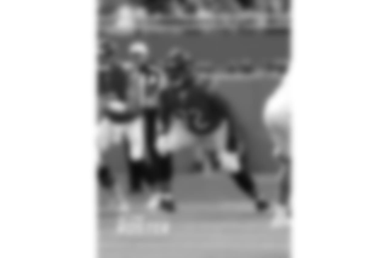 OT Charles Leno Jr.