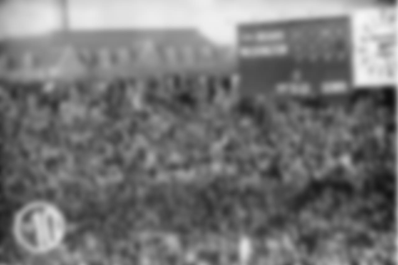 6. Washington Redskins - 49 games. Bears all-time record: 23-25-1 (including 3-4 in playoffs). Most memorable game: In the most lopsided final score in NFL history, the Bears defeated Washington 73-0 on December 8, 1940. Seven different Chicago players found the end zone that day.