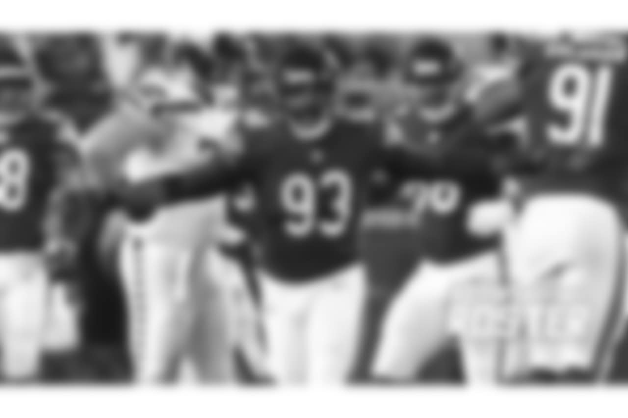 OLB Sam Acho