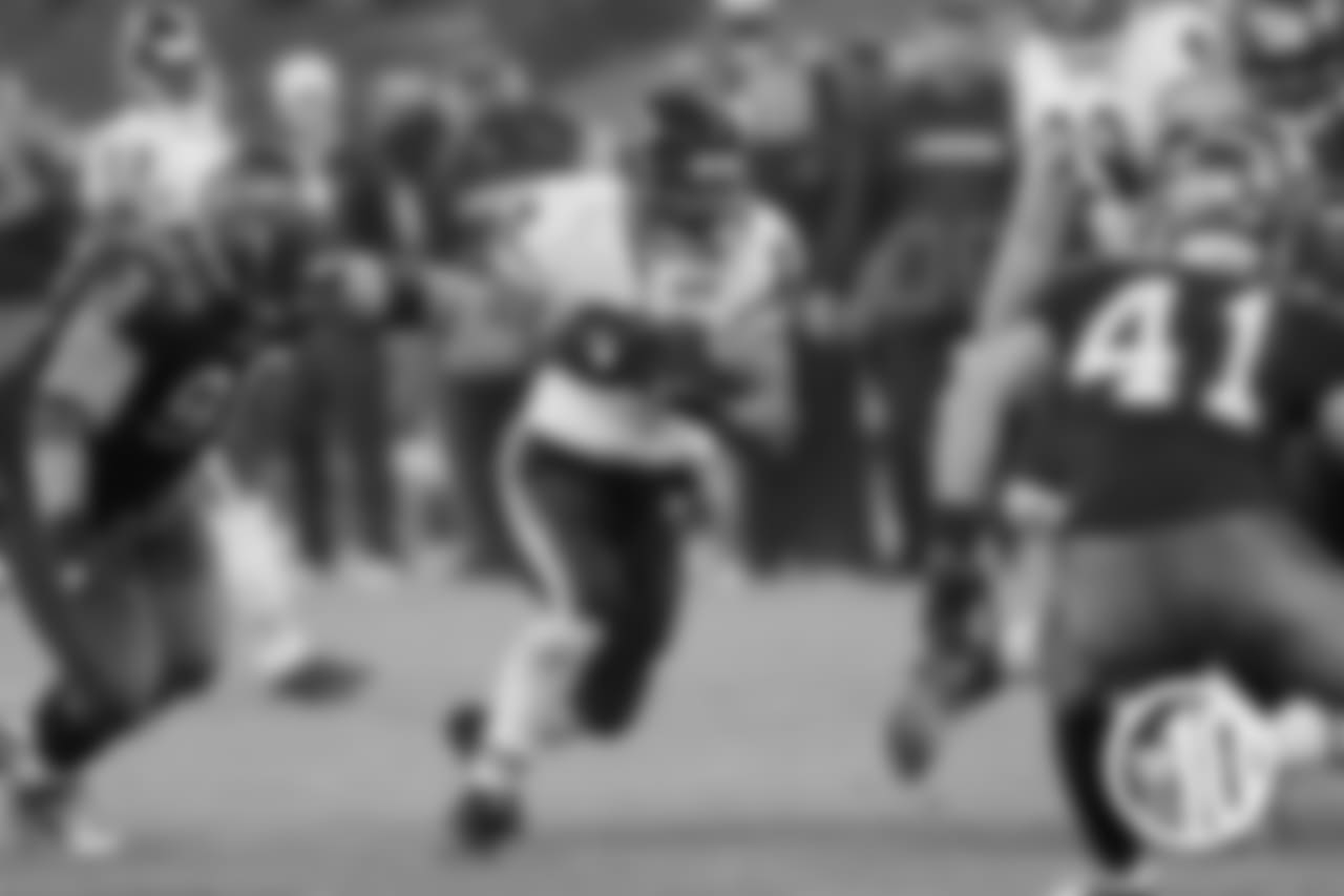 145 rushing yards, 38 receiving yards (183 total yards), 32-yard TD run
