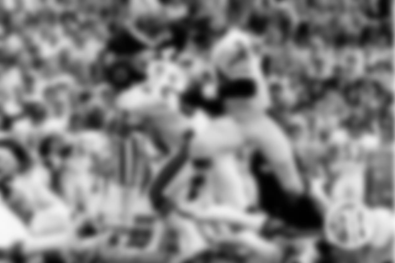 4. Bears 61, Packers 7 on Dec. 7, 1980 in Chicago. The Bears tied a team record for their most points in a regular-season game as Walter Payton rushed for 130 yards and three TDs and Vince Evans posted a perfect 158.3 passer rating.