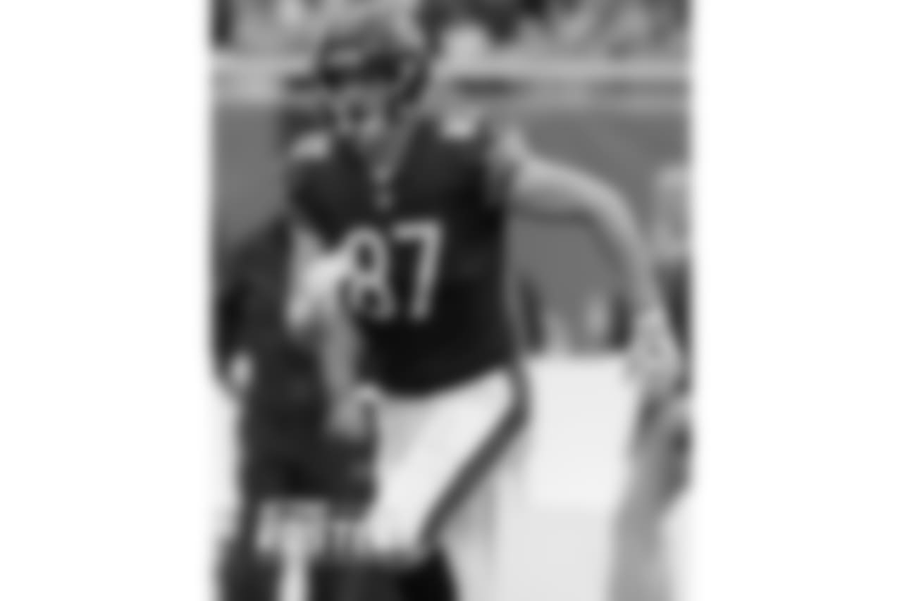TE Adam Shaheen