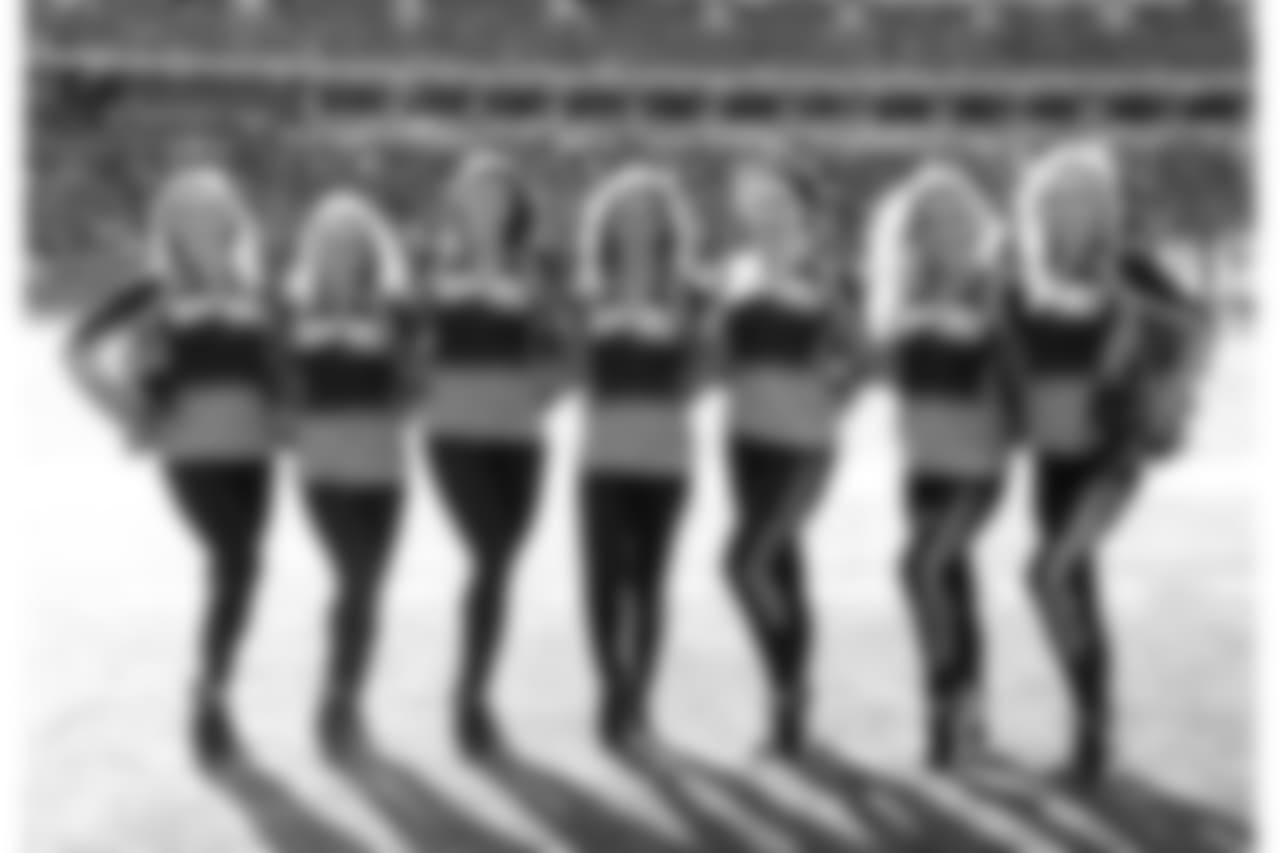 Ben-Gals Cheerleaders performing at Paul Brown Stadium