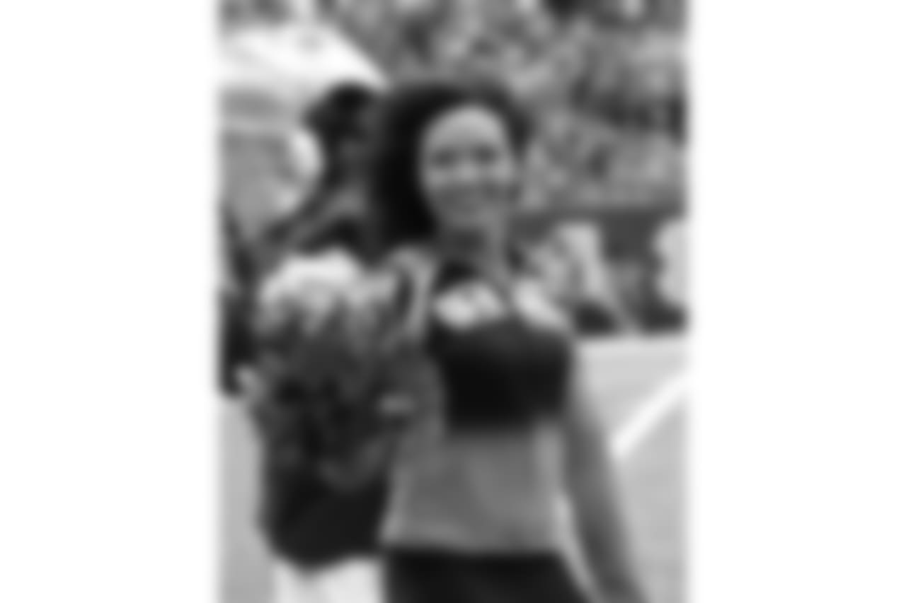 Ben-Gals Cheerleaders performing at Paul Brown Stadium
