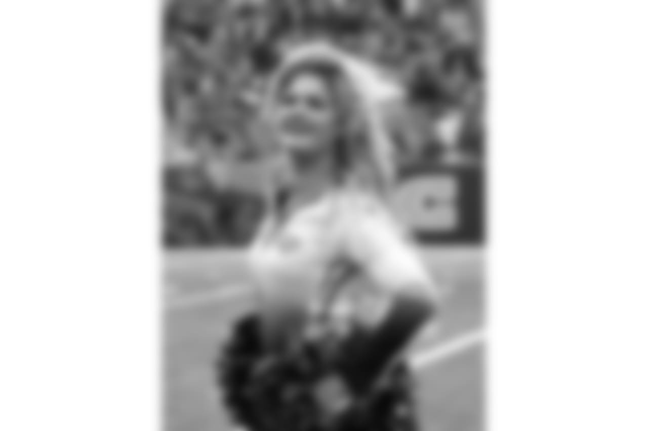 181125-Ben-Gals-Cheerleaders_Browns (28)