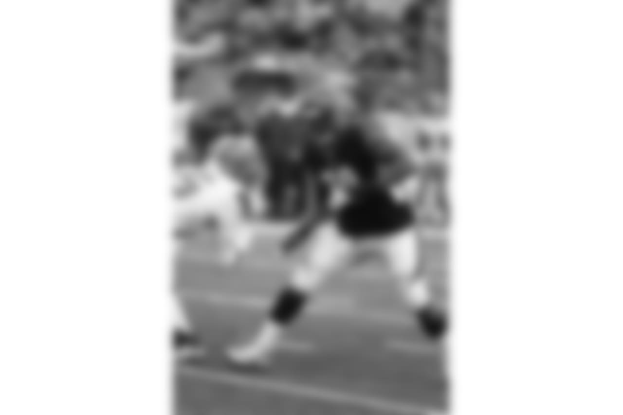 Cedric Ogbuehi blocking in a game against the Cleveland Browns.