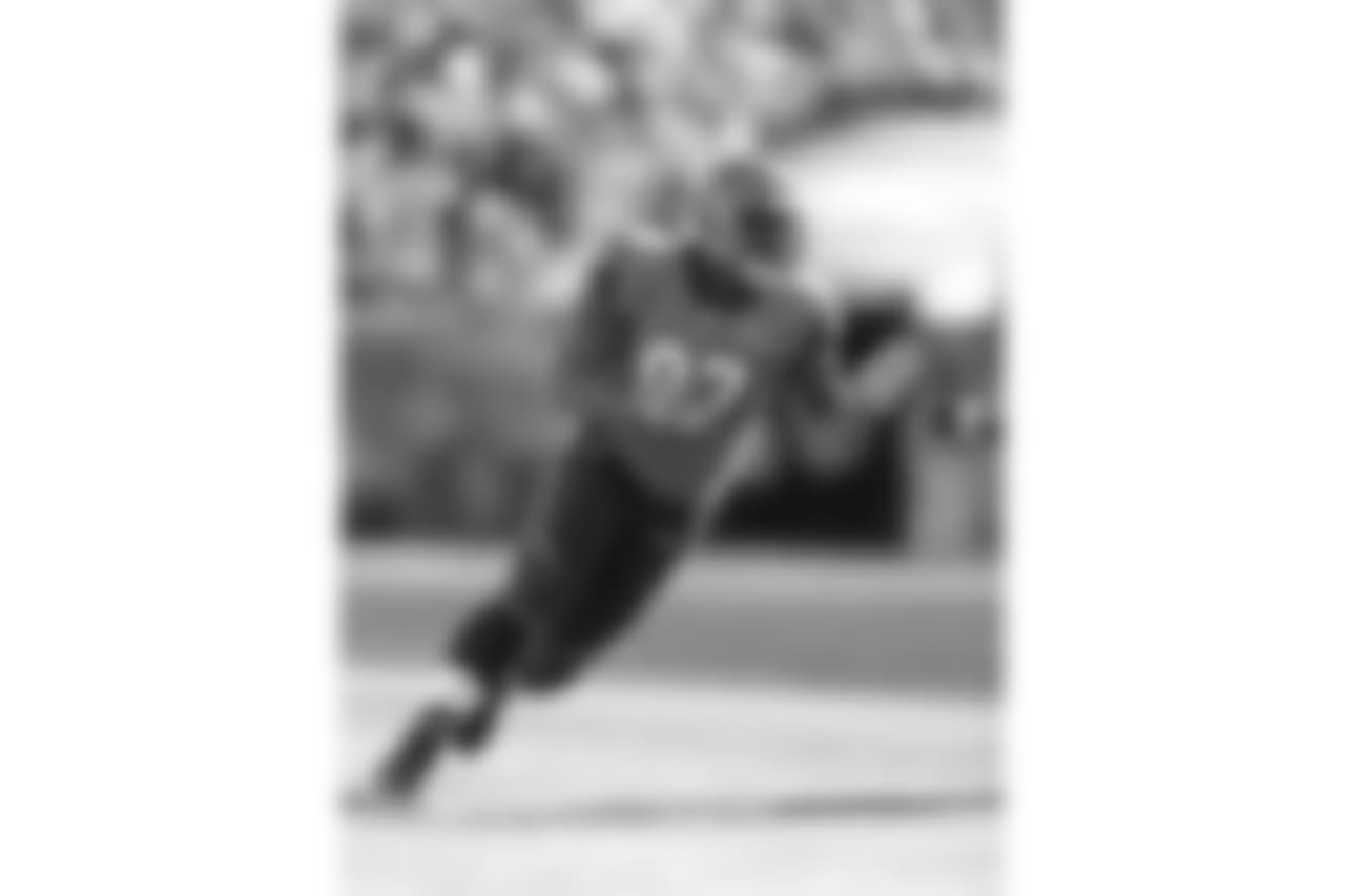 Atkins-Geno-171126-Cle.-003-EMAIL