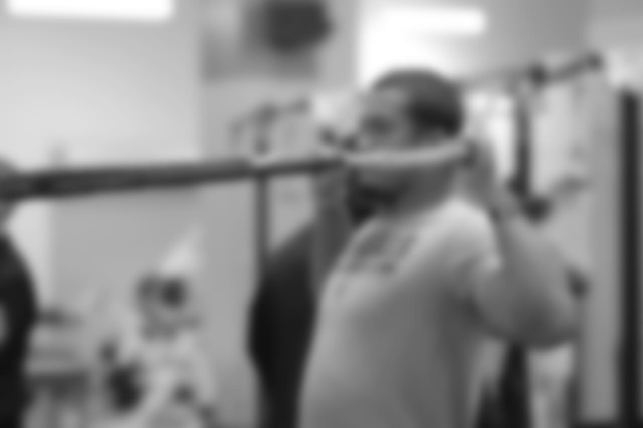 181009-Evans_Jordan_lift