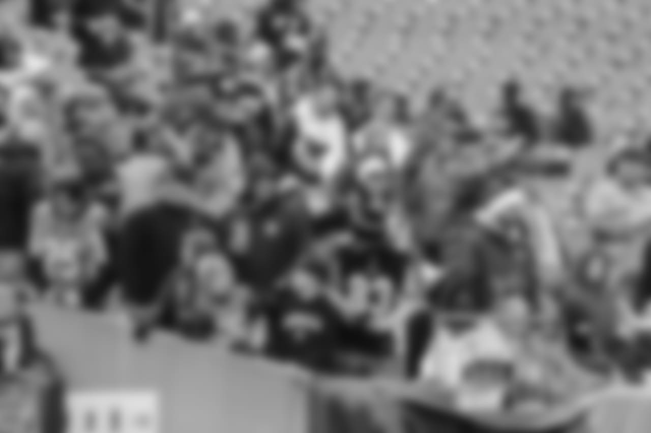 181216-pregame-Bengals_onfield (7)