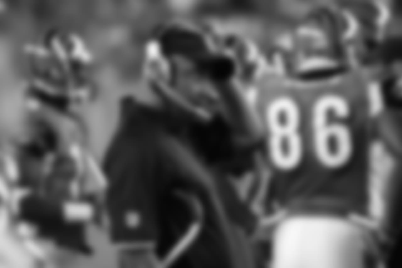 Cincinnati Bengals coach Marvin Lewis on the sidelines during an NFL football game against the New England Patriots Monday, Oct. 1, 2007, in Cincinnati. (AP Photo/David Kohl)
