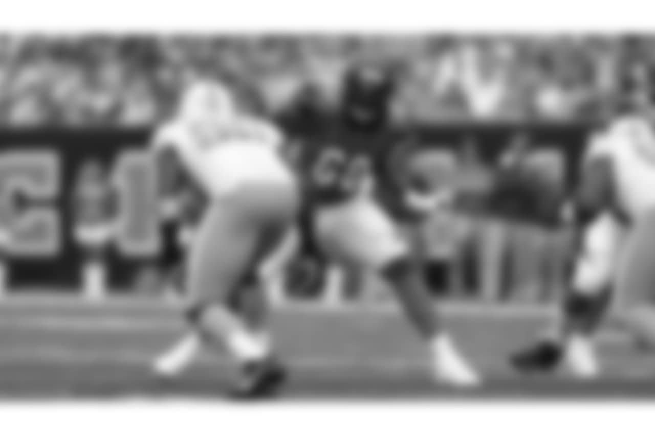 Bobby Hart pass blocking against the Miami Dolphins.