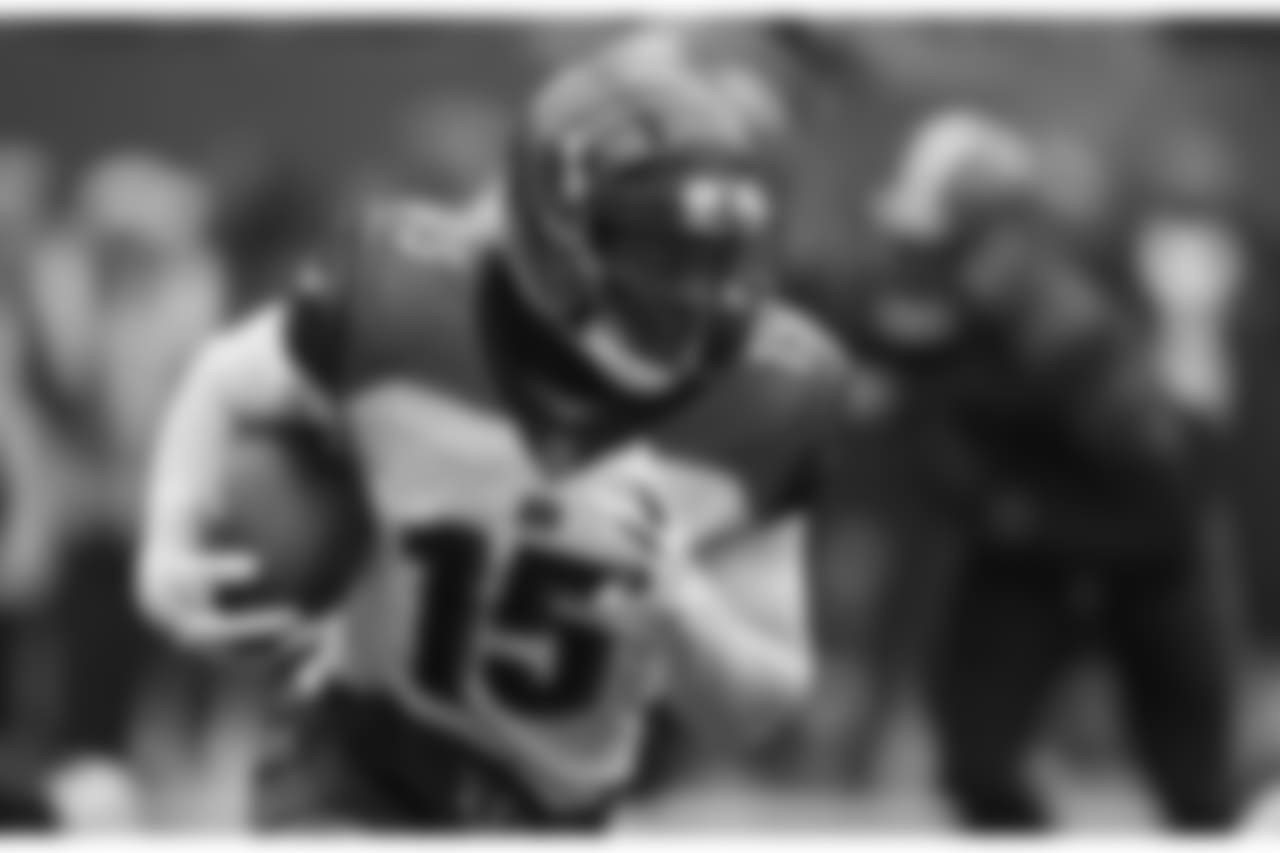 Cincinnati Bengals wide receiver John Ross (15) rushes during the first half of an NFL football game against the Cleveland Browns, Sunday, Dec. 23, 2018, in Cleveland. (AP Photo/Ron Schwane)