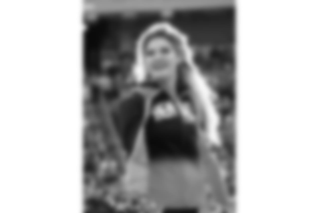 Ben-Gals Cheerleaders performing at Paul Brown Stadium