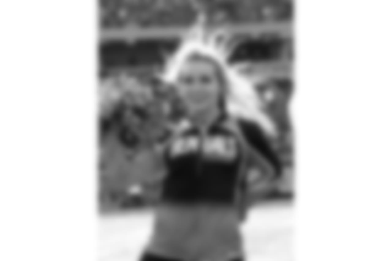 Ben-Gals Cheerleaders performing at Paul Brown Stadium
