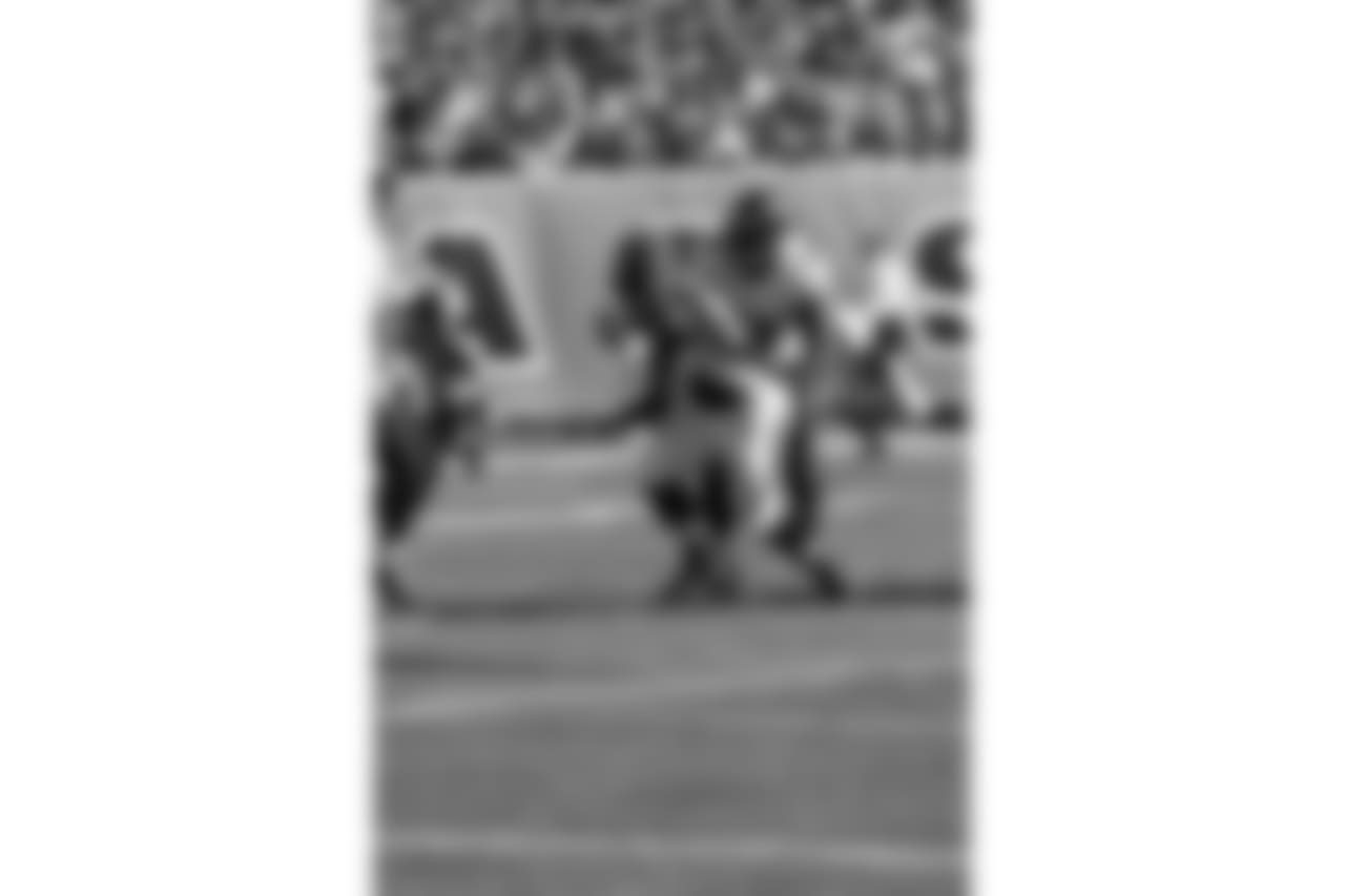 Geno Atkins rushes the passer in a 2014 game against Baltimore.