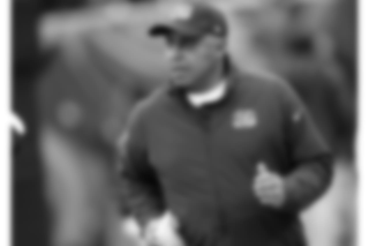 Cincinnati Bengals head coach Marvin Lewis runs onto the field for an NFL football game against the Detroit Lions, Sunday, Dec. 24, 2017, in Cincinnati. (AP Photo/Frank Victores)