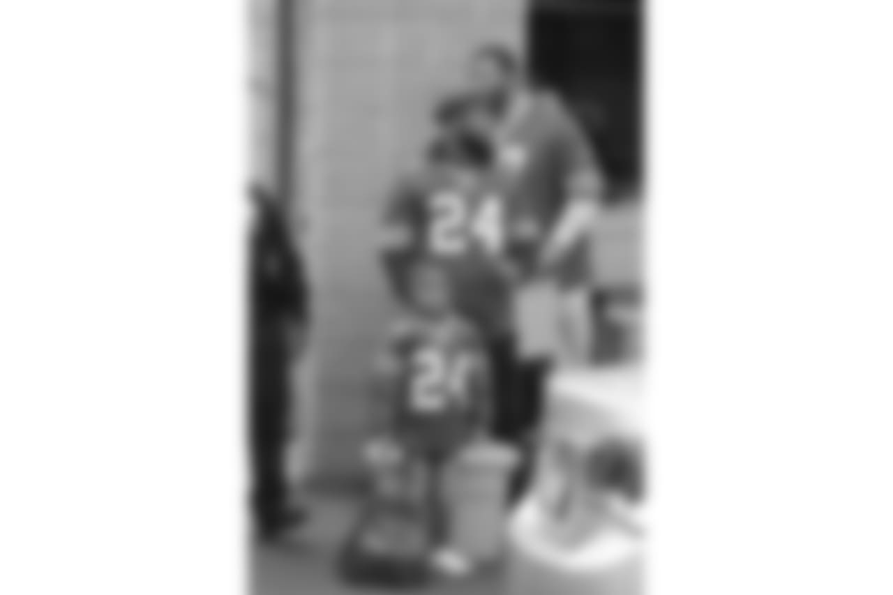 Leonard Johnson (24) at Bills Thanksgiving Blitz 2017