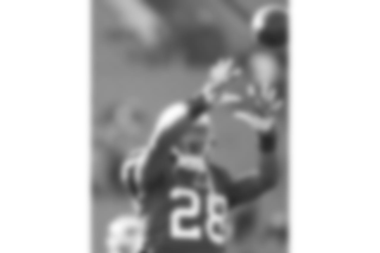 E.J. Gaines #28, CB