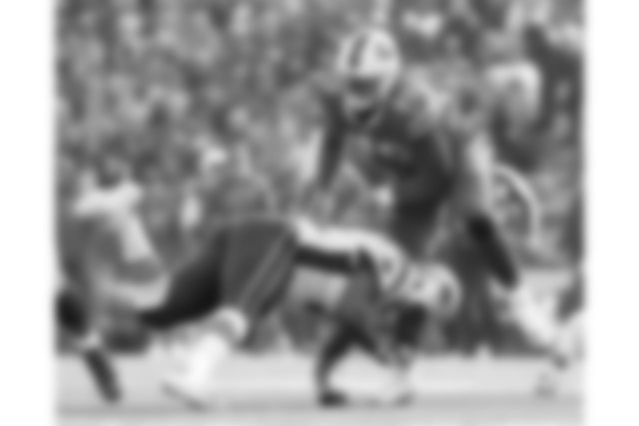 Shaq Lawson #90, DE