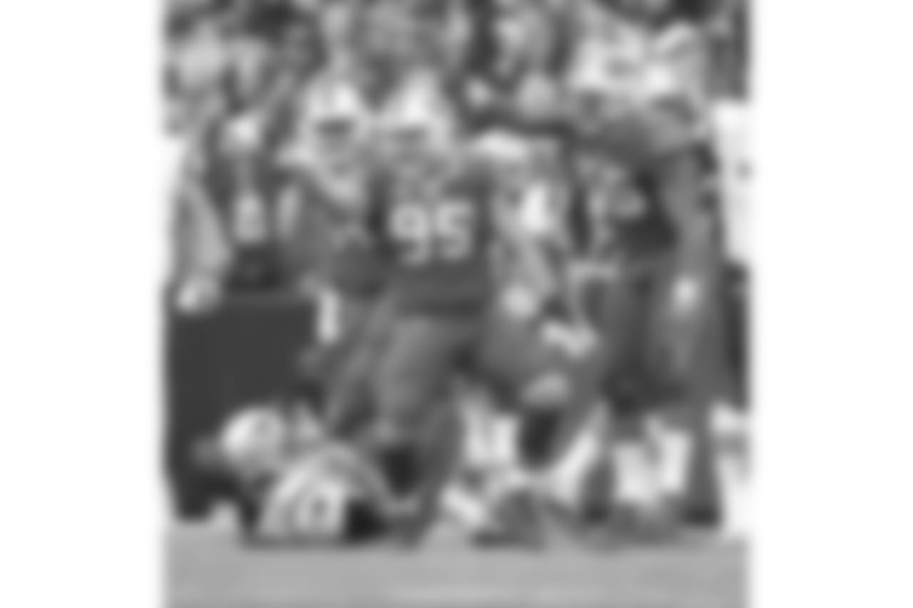 Kyle Williams #95, DT