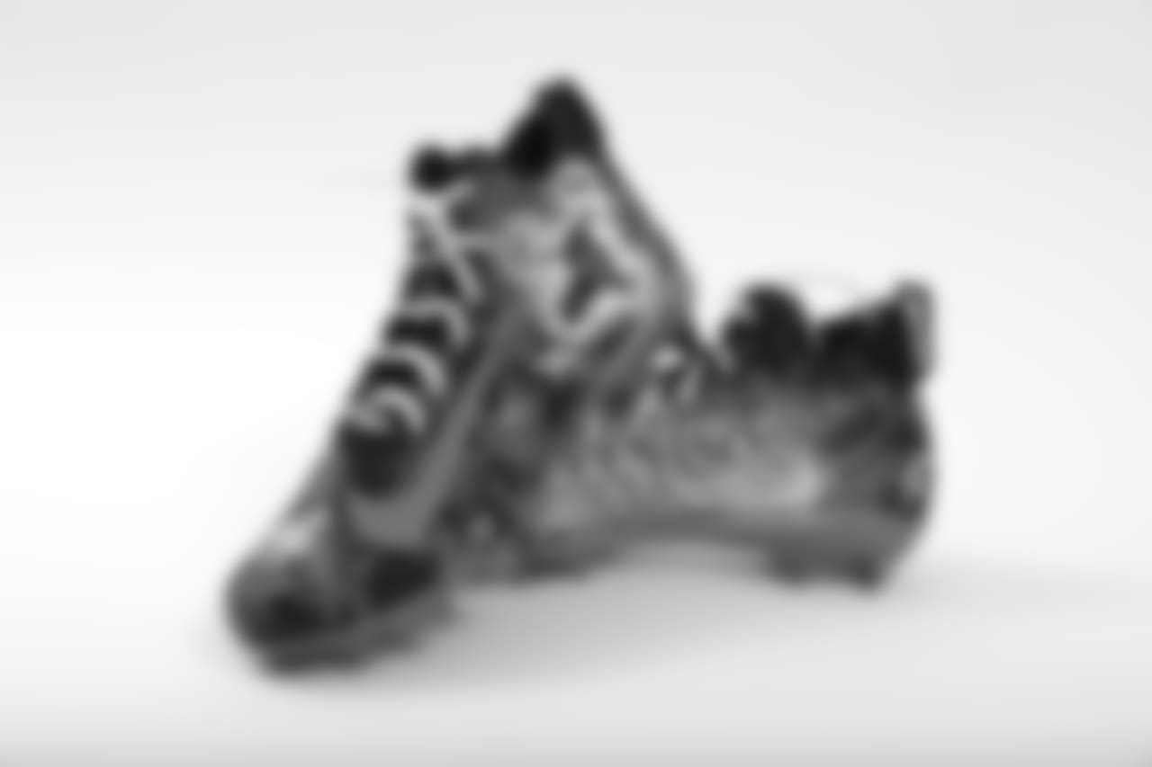 DE Trent Murphy, No. 93: Venison Donation Coalition