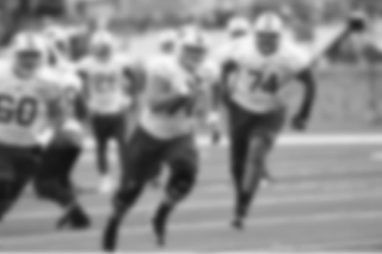 Center Eric Wood (No. 70) - 2014