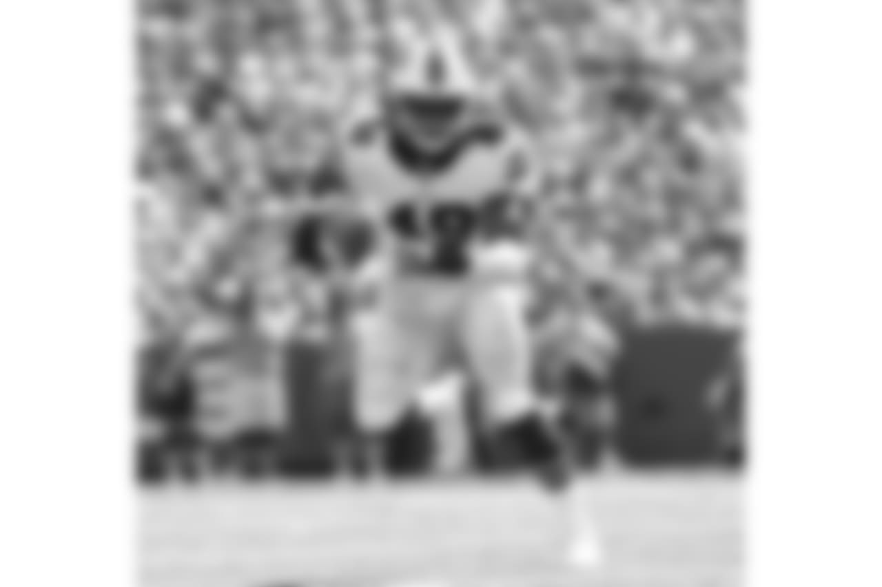 Buffalo Bills linebacker Tremaine Edmunds (49) - Buffalo Bills vs Los Angeles Chargers at New Era Field.
Photo by Kevin Hoffman
September 16, 2018