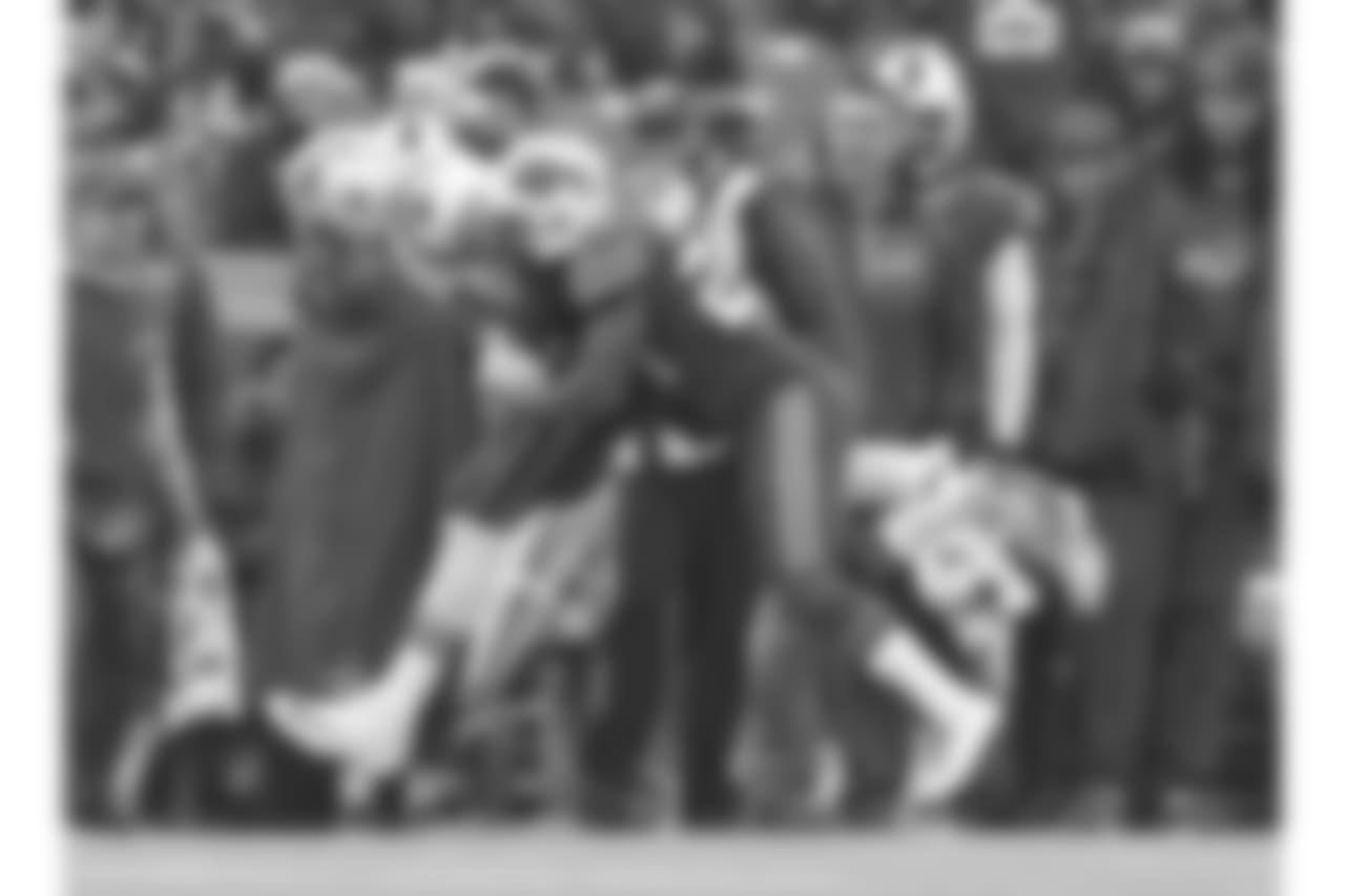 Leonard Johnson #24, CB