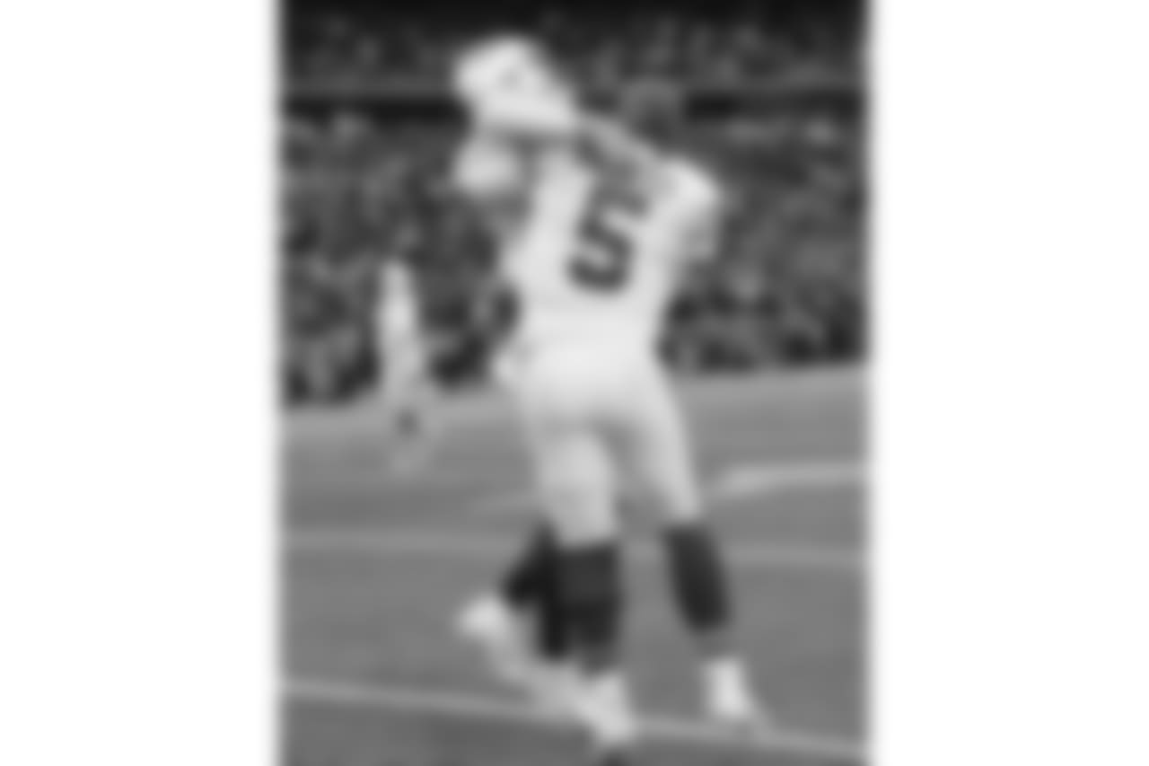 Buffalo Bills quarterback Josh Allen (17) touchdown Buffalo Bills vs Jacksonville Jaguars at New Era Field, November 25, 2018. Photo by Sara Schmidle