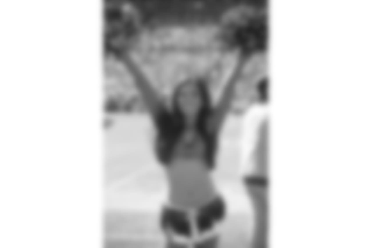 2018, Denver Broncos, Seattle Seahawks, Cheerleaders, DBC Dee 2018, Denver Broncos, DBC, Cheerleaders